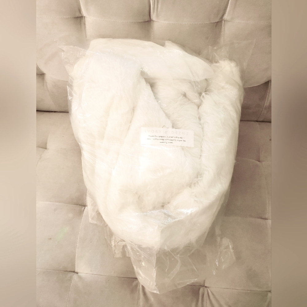 10 ft Ivory and Dean beanbag